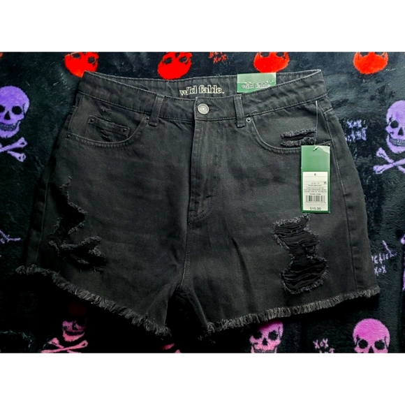 Wild Fable High Rise Black Shorts NWT 6